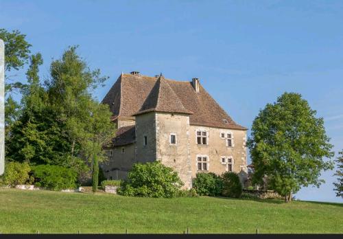 Château beyrin : B&B / Chambres d'hotes proche de Peyrieu