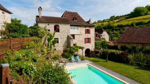 La source du Touron : Maisons d'hotes proche de Saint-Maurice-en-Quercy
