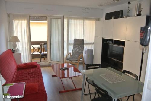 Studio cabine hyper centre Andernos parking privé plage 300m : Appartements proche d'Andernos-les-Bains