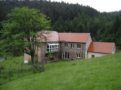 Gite HANSEL de la Ferme du Schneeberg : Maisons de vacances proche de Russ