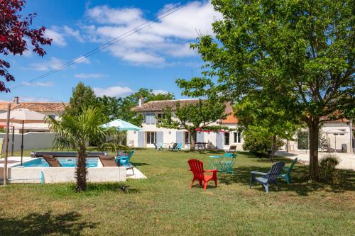 Gite 4 personnes avec piscine entre Saintes et Royan : Appartements proche de Sainte-Gemme