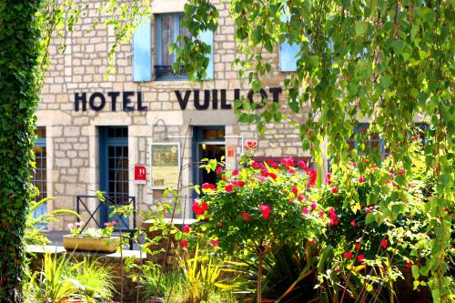Logis Hôtel Restaurant Vuillot : Hotels proche de Sainte-Croix