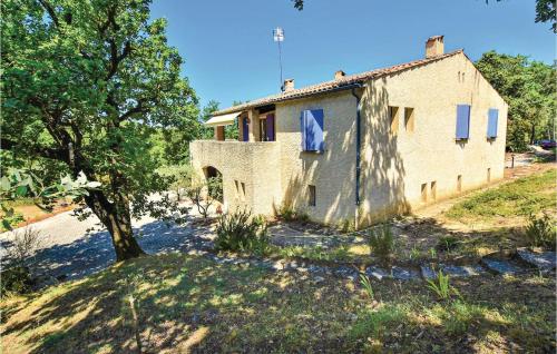 Nice home in Chamaret with 3 Bedrooms and WiFi : Maisons de vacances proche de Chantemerle-lès-Grignan