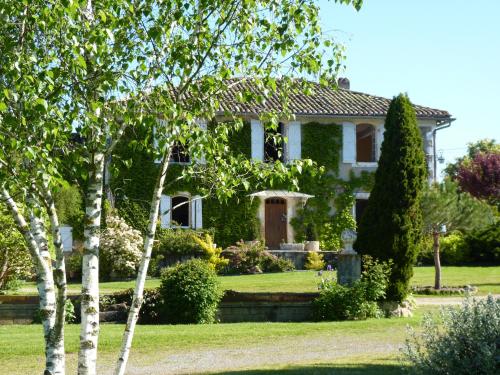 Maison du 18é de charme au calme : Maisons de vacances proche de Miramont-d'Astarac