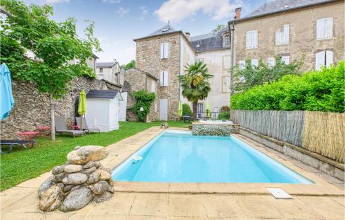 Stunning Apartment In Saint Jean Du Bruel With Outdoor Swimming Pool, Wifi And Private Swimming Pool : Appartements proche d'Alzon