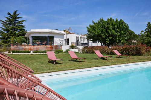 Modern Villa 4 Beds with swimming pool : Villas proche de La Roquette-sur-Siagne