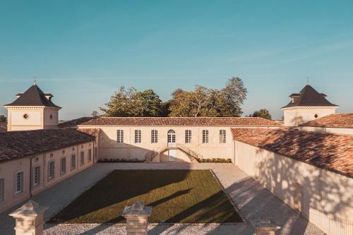 Château Laffitte Carcasset : B&B / Chambres d'hotes proche de Saint-Seurin-de-Cadourne