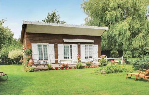 Awesome home in Dimont with 2 Bedrooms and WiFi : Maisons de vacances proche de Ramousies