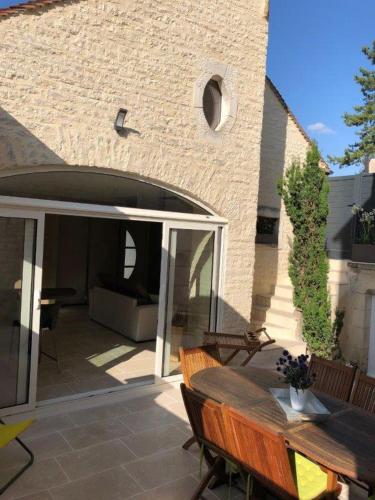 LOGIS DU FAUBOURG petite maison de charme, tranquille, calme et lumineuse : Maisons de vacances proche de Fontenay-sous-Fouronnes