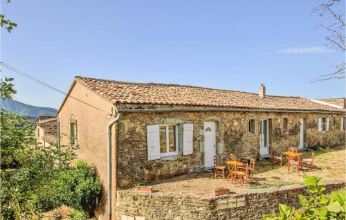 Amazing home in Comps with WiFi and 1 Bedrooms : Maisons de vacances proche de Gumiane