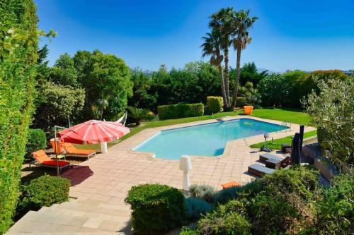 Magnifique villa avec piscine : Villas proche de Plan-de-Cuques