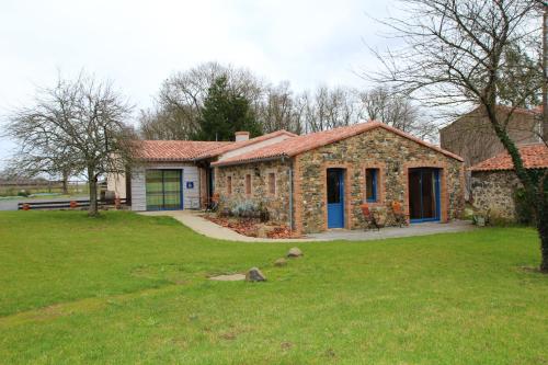 Maison de 3 chambres avec jardin clos et wifi a Mouzillon : Maisons de vacances proche de La Haie-Fouassière