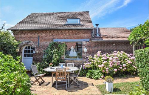 Amazing home in Luneray with 1 Bedrooms and WiFi : Maisons de vacances proche d'Avremesnil