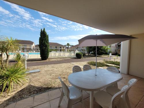 Appartement 6 places proche plage et avec piscine : Appartements proche de Le Verdon-sur-Mer