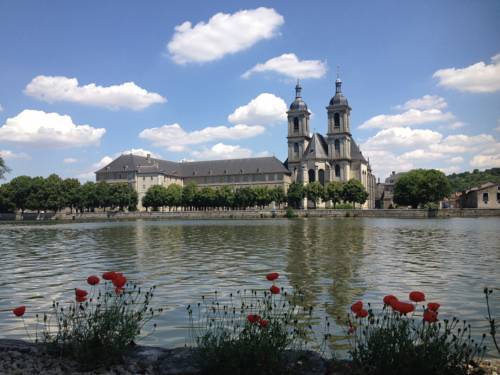Hôtel de l'Abbaye des Prémontrés : Hotels proche de Lesménils