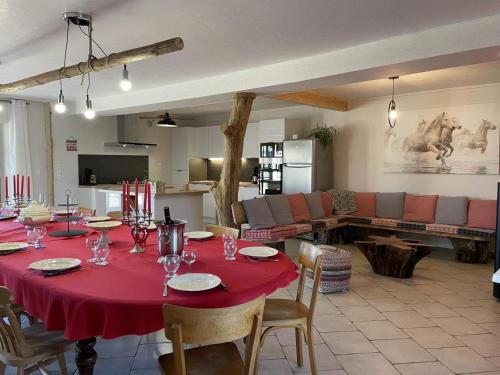 Gîte Blomard, 6 pièces, 12 personnes - FR-1-489-353 : Maisons de vacances proche de Villefranche-d'Allier