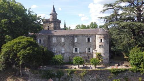 Le Château de Cambiaire : B&B / Chambres d'hotes proche de Sainte-Croix-Vallée-Française