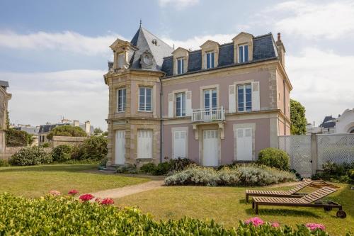Villa Les Hirondelles - Appartement avec Jardin Front de mer : Appartements proche de Saint-Aubin-sur-Mer