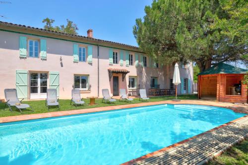 Gîte la grappe Occitane - 14 personnes - piscine privée : Maisons de vacances proche de Coufouleux