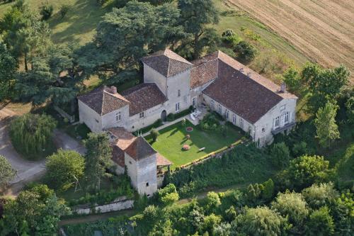 Chambres d'hôtes au château de Favols : B&B / Chambres d'hotes proche de Castelnaud-de-Gratecambe