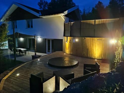 gîte la p'tite rivière avec jacuzzi et sauna extérieur : Maisons de vacances proche de Xertigny