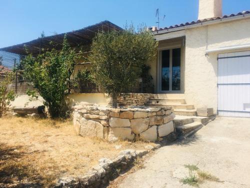 La pastourelle villa 6 couchages au calme : Maisons de vacances proche de Niozelles