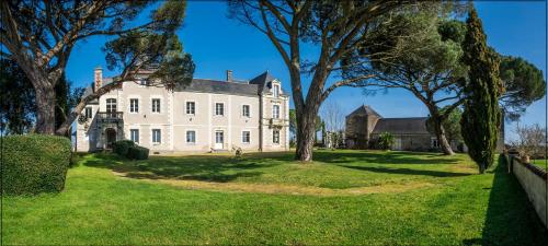 Vignoble Château Piéguë - winery : B&B / Chambres d'hotes proche de Béhuard