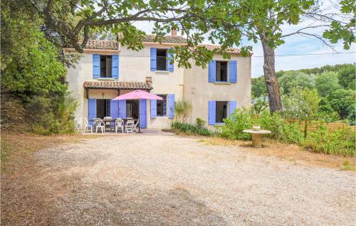 Awesome Home In Vaison-la-romaine With Outdoor Swimming Pool, Private Swimming Pool And 4 Bedrooms : Maisons de vacances proche de Villedieu