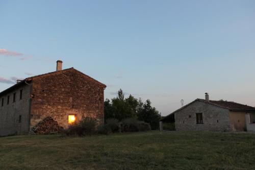 Ferme fortifiée du 18e rénovée avec vue : Maisons de vacances proche de Puylaurens
