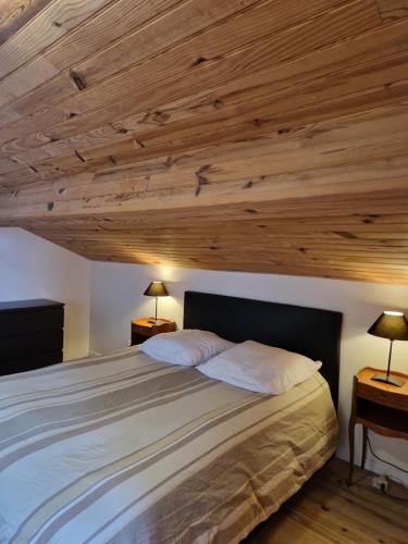 Loft ravissant avec parking gratuit sur place : Appartements proche de Castelnaud-de-Gratecambe