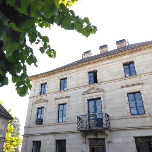 Manoir La Cerise : B&B / Chambres d'hotes proche d'Amont-et-Effreney