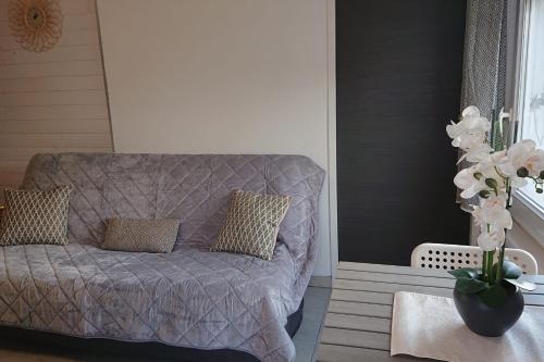 MajorBnB Deco studio near Geneva with parking D5 : Appartements proche d'Ambilly