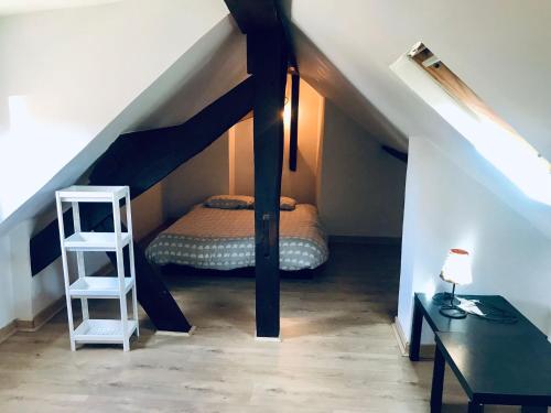 Comfy Duplex in the middle of Fontainebleau : Appartements proche de Vulaines-sur-Seine