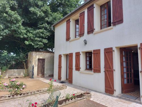 Gîte Lesbois, 3 pièces, 3 personnes - FR-1-600-207 : Maisons de vacances proche de Châtillon-sur-Colmont