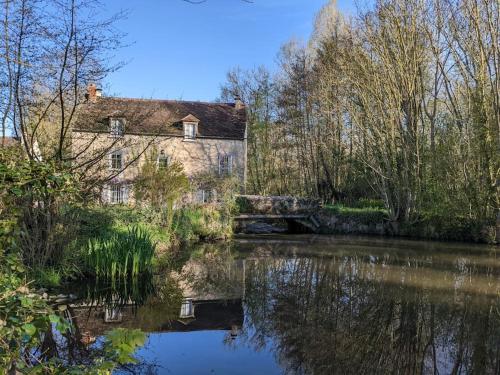 Le Moulin,19 bis rue de Beaudon, 45330 Augerville la riviere : Maisons de vacances proche de Malesherbes