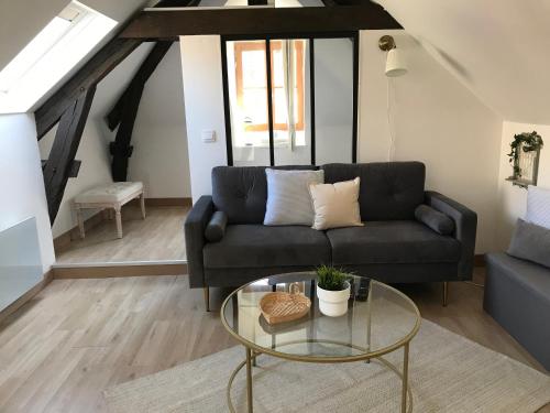 Cosy Cottage cœur de ville ,Fibre : Appartements proche de Sermoise-sur-Loire