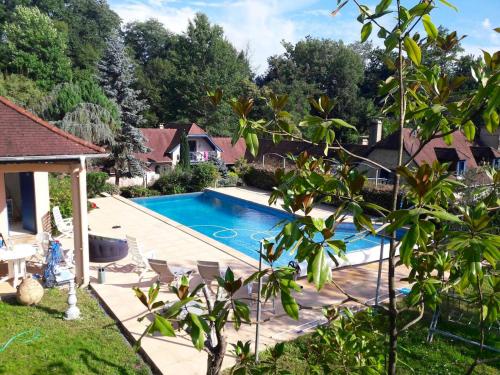 Villa de 3 chambres avec piscine privee terrasse amenagee et wifi a Jurancon : Villas proche de Saint-Faust
