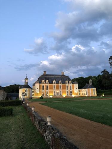 Château du Boschet chambre Pierre de Lescouet : B&B / Chambres d'hotes proche de Le Petit-Fougeray