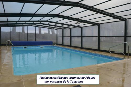 Gîte 8p aux Portes d'Etretat avec piscine et sauna site www,auxportesdetretat,fr : Maisons de vacances proche de Pierrefiques