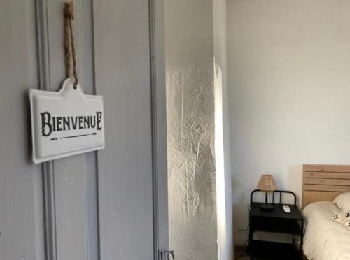 Maison chaleureuse en drome autoroute - viarhona - jacuzzi en supplément sur réservation : Maisons de vacances proche de Châteauneuf-du-Rhône