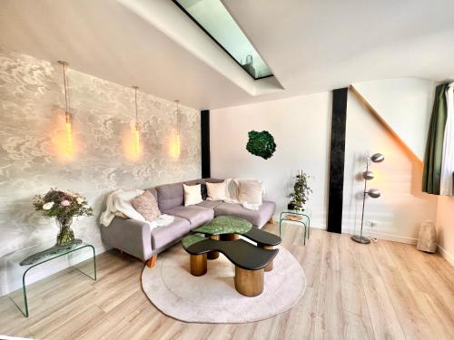 Duplex Design - in the heart of Fontainebleau's forest - Climber's dream - Few min walk from the most emblematic climbing spots of Fontainebleau - TroisPignons - Overlooking the park of a castle - Ideal Digital Nomad, business trip : Appartements proche d'Ury