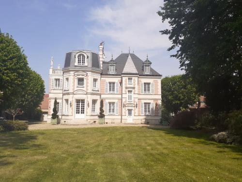 Villa Délice : B&B / Chambres d'hotes proche de Moissy-Cramayel