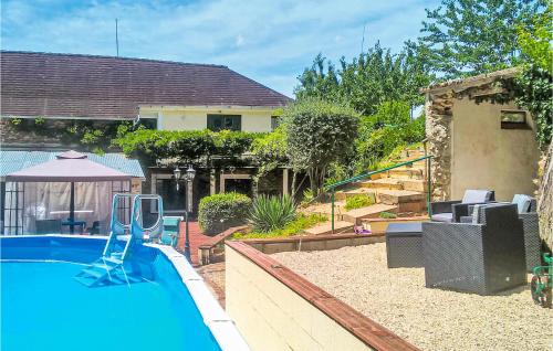 Beautiful Apartment In La Coquille With Wifi, Private Swimming Pool And Outdoor Swimming Pool : Appartements proche de La Coquille
