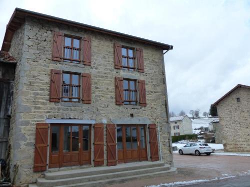 Gîte La Guillermie, 4 pièces, 6 personnes - FR-1-489-140 : Maisons de vacances proche de Saint-Victor-Montvianeix