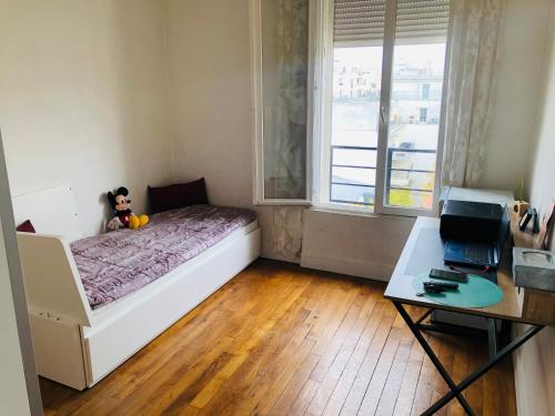 Appartement très calme à 10mn de Paris - woman & couples only : Sejours chez l'habitant proche de La Garenne-Colombes