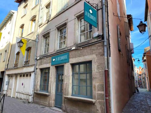 Hostel gite la découverte : Auberges de jeunesse proche de Le Puy-en-Velay