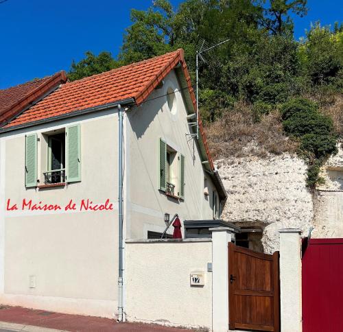 Maison de village aux portes de la Normandie : Villas proche de Mousseaux-sur-Seine