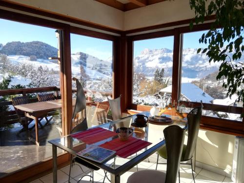 Eco-Logis Mad'in Belledonne : B&B / Chambres d'hotes proche de Theys