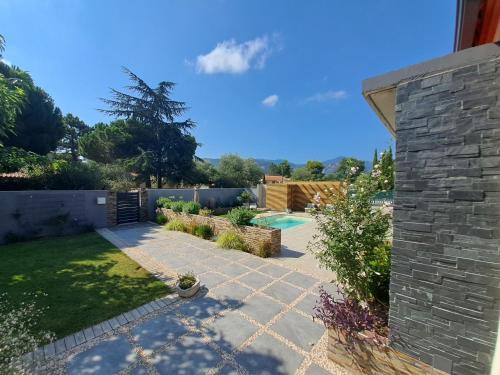 Belle villa avec piscine vue montagne à 10 mn de la mer à Argeles : Villas proche de Saint-André