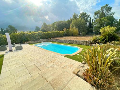 Modern holiday home in Mougins with private pool : Maisons de vacances proche de La Roquette-sur-Siagne